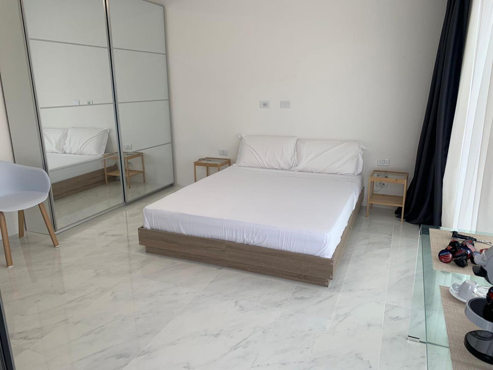 Smart Luxury Suites & Apartments Orosei Pokoj fotografie